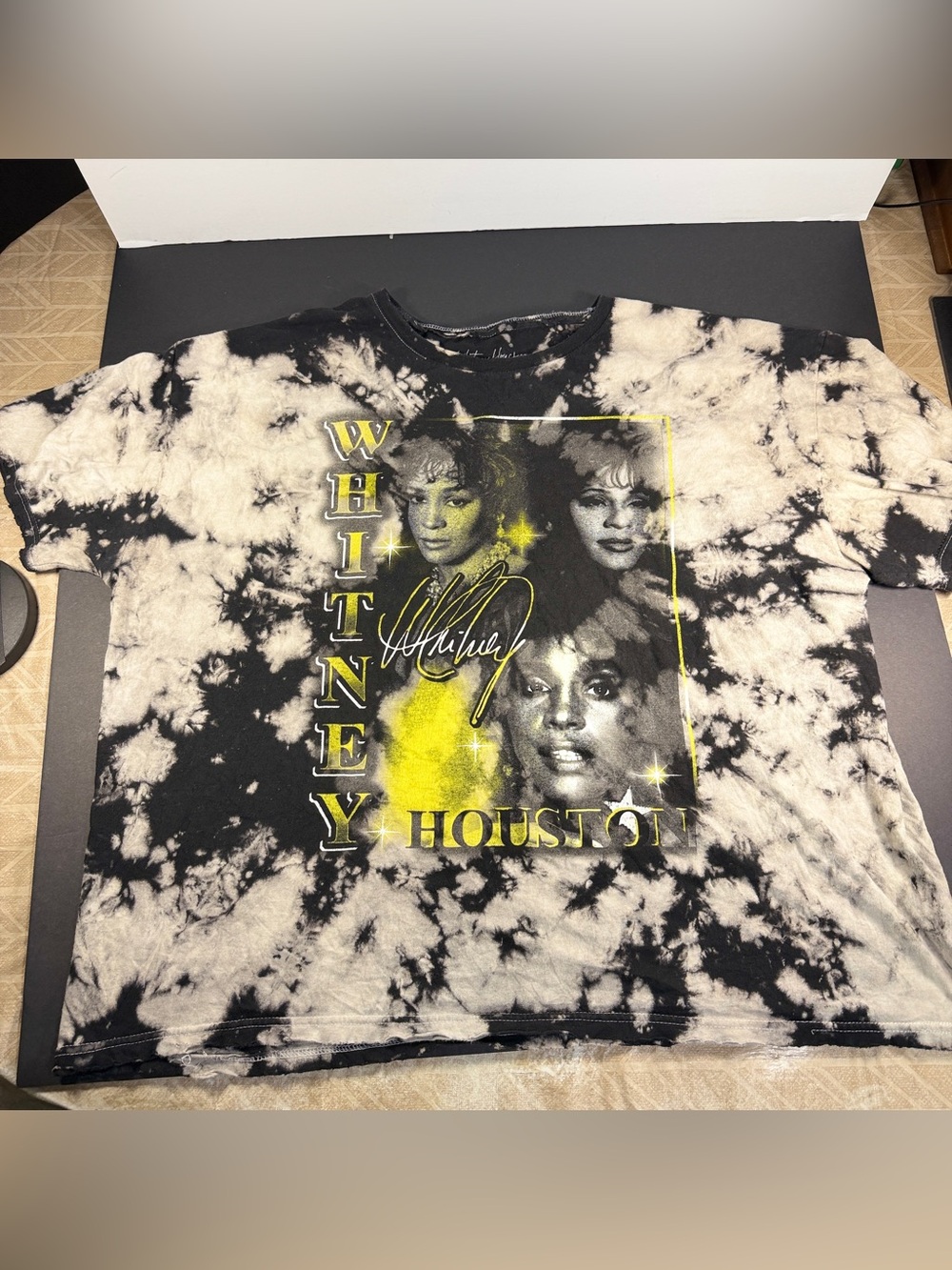 Whitney Houston Graphic Tee Shirt Mens 2X Black Bleach Tie Dye Portrait